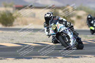 media/Nov-02-2025-CVMA (Sun) [[337aff29ab]]/Race 11-Amateur Supersport Open/